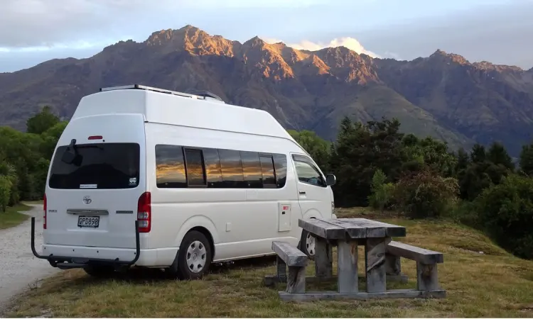 Rekomendasi Mobil untuk Piknik Keluarga, Kapasitas Besar!