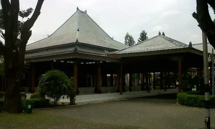Ndalem Ngabean, Sumber: trvl-media.com